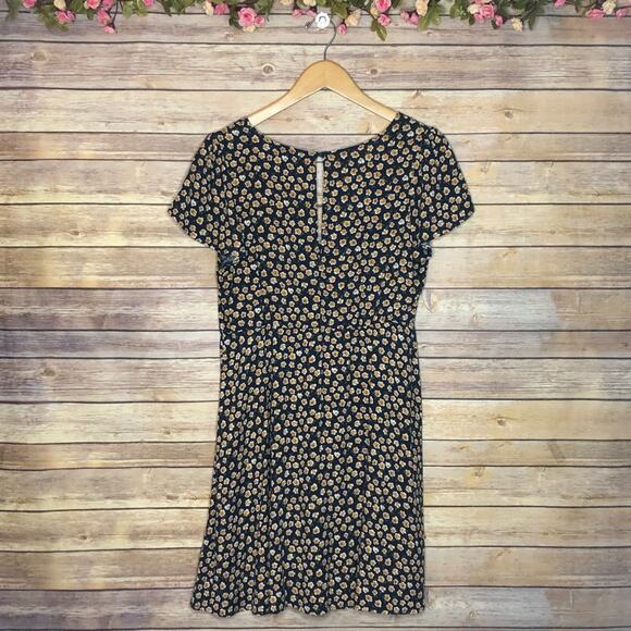 My Michelle Floral Dress - Picture 3 of 7